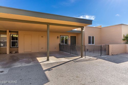 3556 Mission Rd, Tucson, AZ 85713-5622