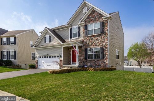 10 Locust Ln, Auburn, NJ 08085-3171