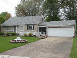 580 Breetz Dr, Campbell, OH 44405-1202