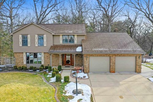 225 Traders Point Ln, Green Bay WI  54302-5236 exterior