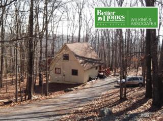 203 Bellingham Dr, Bushkill PA  18324-7756 exterior
