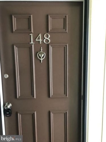 148 Berwick Pl, Lansdale, PA 19446-4933