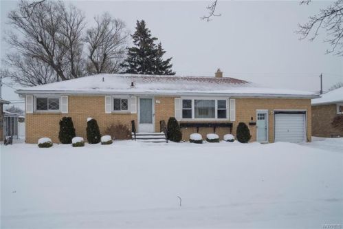 27 Joanne Ln, Buffalo, NY 14227-1345