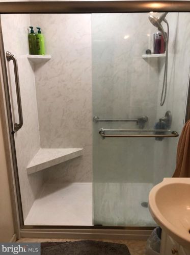 611 Market St, Gloucester NJ  08030-1930 exterior