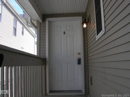 673 Hope St, Stamford CT  06907-2633 exterior