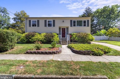 132 Cedarcroft Ave, Camden, NJ 08106-2010