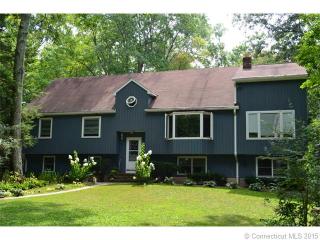 83 Grasslands Rd, Southbury, CT 06488-1244