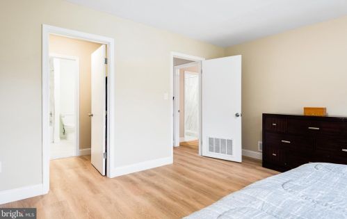 3010 Rosemary Ln, Falls Church VA  22042-1840 exterior