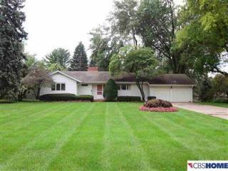 9313 Davenport St, Omaha, NE 68114-3801
