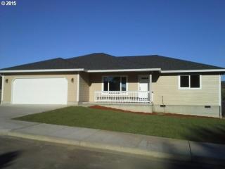 331 Sunnyside Dr, Winston, OR 97496-6605