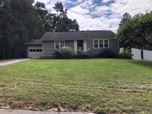 15 Robertson Ave, Killingly, CT 06239-3131