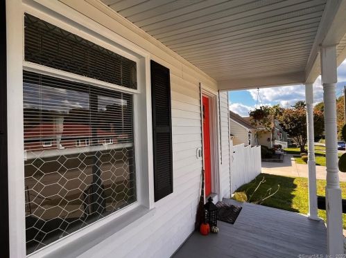 42 Elm St, Norwich CT  06351-2316 exterior