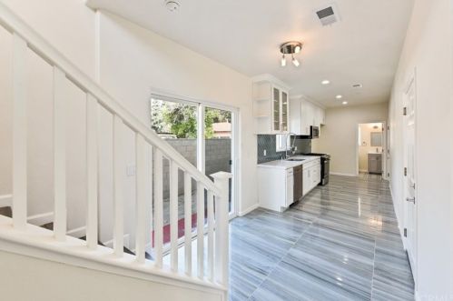 9561 Ramona St, Bellflower CA  90706-6539 exterior