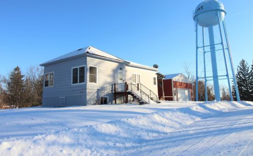 708 4th St, Shell Lake, WI 54871-7623