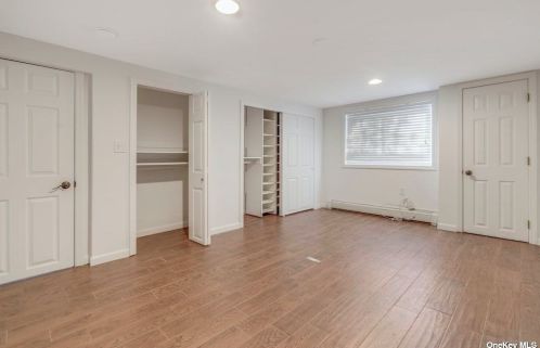 516 Greene Ave, North Lindenhurst NY  11757-3449 exterior