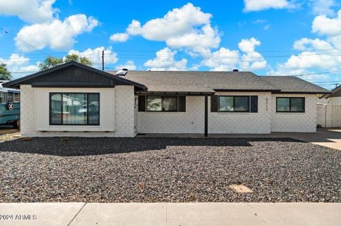 8213 Fairmount Ave, Scottsdale, AZ 85251-4833