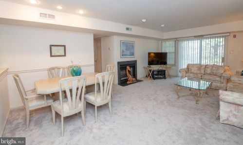 344 Independence Dr, Southampton PA  18966-2729 exterior