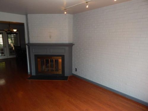 3240 Camberly Dr, Gibsonia, PA 15044-8433
