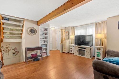 3138 Laurel Ridge Cir, Bridgeville PA  15017-1655 exterior