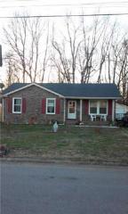 3458 Arvin Dr, Clarksville, TN 37042-5813