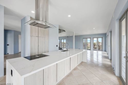 4150 Dingman Dr, Sanibel FL 33957-5107 exterior