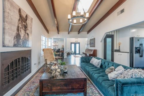 14639 Albers St, Van Nuys CA 91411-3713 exterior