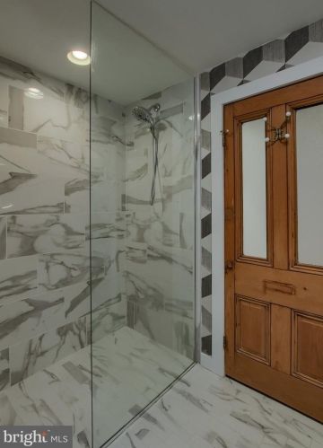 409 Boas St, Harrisburg PA 17103-1716 exterior