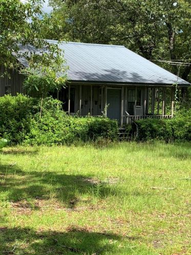 261 Wilkerson Rd, Defuniak Springs, FL 32433-0150
