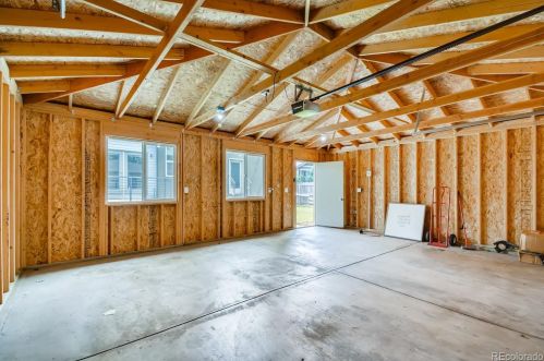 2111 Franklin St, Denver CO 80205-3905 exterior