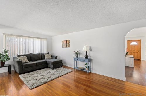 4362 Conrad Ave, San Diego CA 92117-2017 exterior