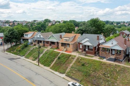 1123 Brookline Blvd, Pittsburgh, PA 15226-2203