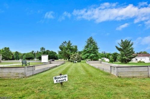 21 Twilight Trl, Belvidere NJ  07823-2905 exterior