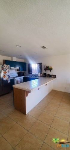 9594 San Rafael Dr, Desert Hot Springs, CA 92240-1816