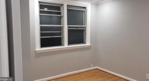 850 Longshore Ave, Philadelphia PA  19111-4423 exterior