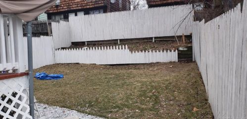 114 Robert St, Bridgeport, CT 06606-3925