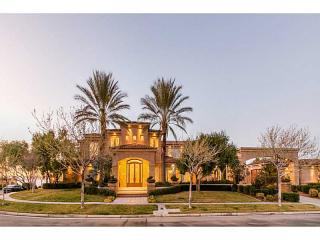 1258 Imperia Dr, Henderson, NV 89052-4051