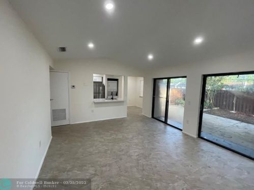 9667 15 Ct, Hollywood FL 33024-4429 exterior