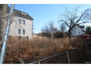 41 Manor St, Stamford, CT 06902-7306