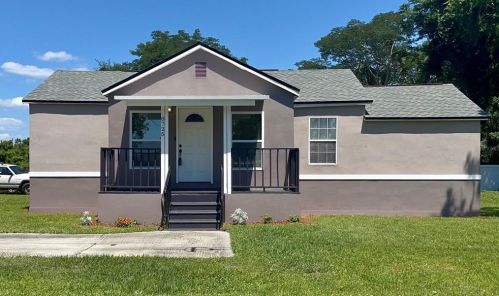 8725 Albemarle Rd, Orlando, FL 32810-2101