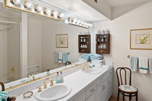 12 Linda Vis, Sedona AZ 86336-5067 exterior