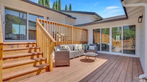 131 Carlisle Way, Benicia CA  94510-1616 exterior