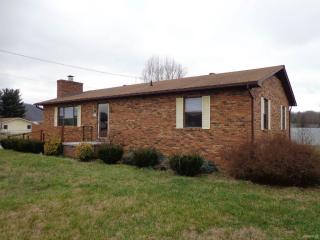 149 Pierce St, Elizabethton, TN 37643-6424