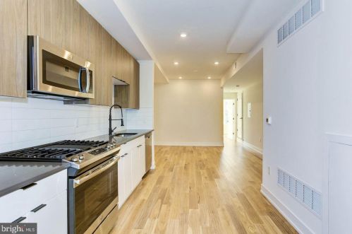 2010 Amber St, Philadelphia, PA 19125