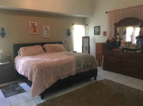 3341 6th Ave, Naples FL  34120-5096 exterior