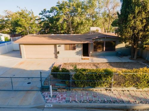 2018 Lingard St, Lancaster, CA 93536-6512