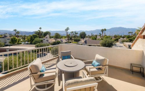 431 Sunningdale Dr, Rancho Mirage CA  92270-1479 exterior