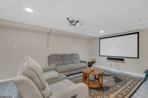 49 Gordon Cir, Parsippany NJ  07054-3412 exterior