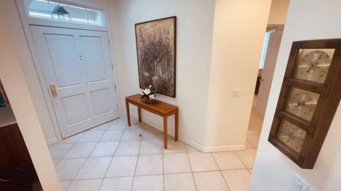 3304 Silver Oak Ln, Vista CA  92084-6614 exterior