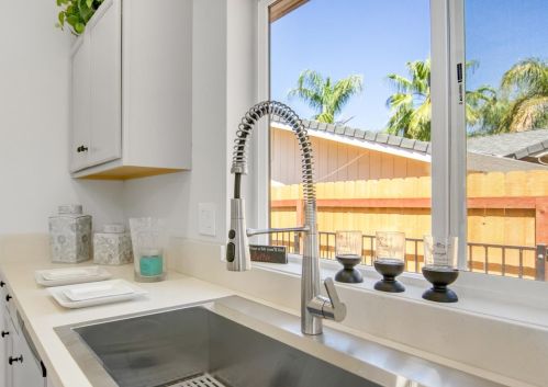 142 M St, Rio Linda CA  95673-2135 exterior