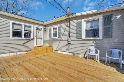 1213 18th Ave, Belmar, NJ 07719-3435